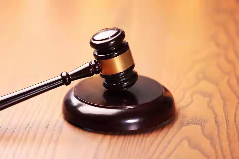 一纸诉状，两种困境