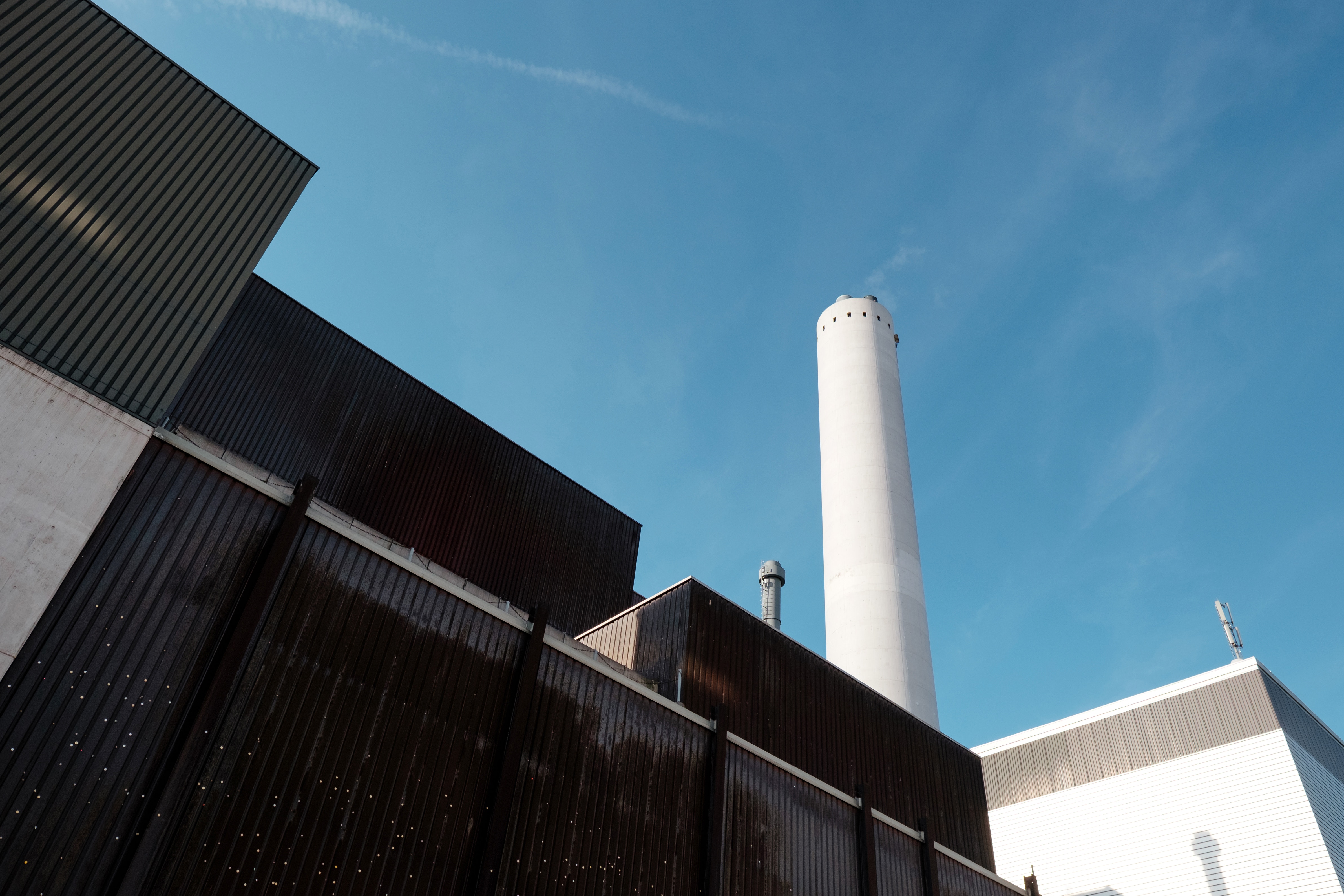 哥伦比亚加速电动汽车充电基础设施建设