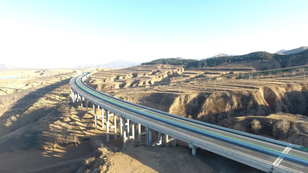 波黑宣布推进重大基础设施建设项目