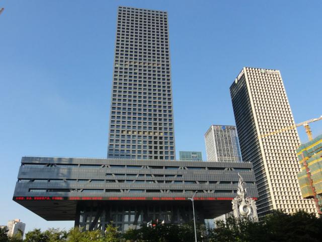 深交所:“21万科02”自10时21分05秒起临时停牌