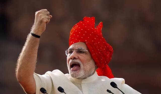 刚刚！特朗普，突然出手！