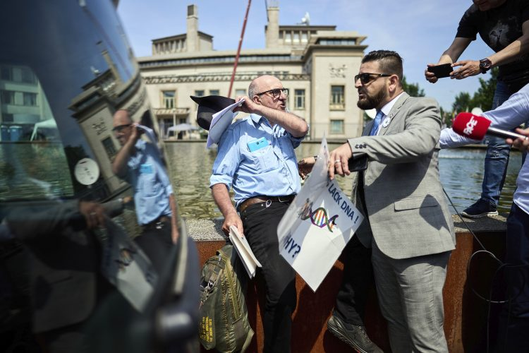 波黑塞族共和国10月份职工平均净工资1559马克