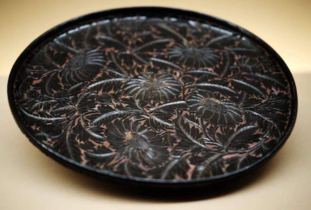 漆彩绚丽、纹饰芳菲：流传至日本的宋元明髹饰工艺