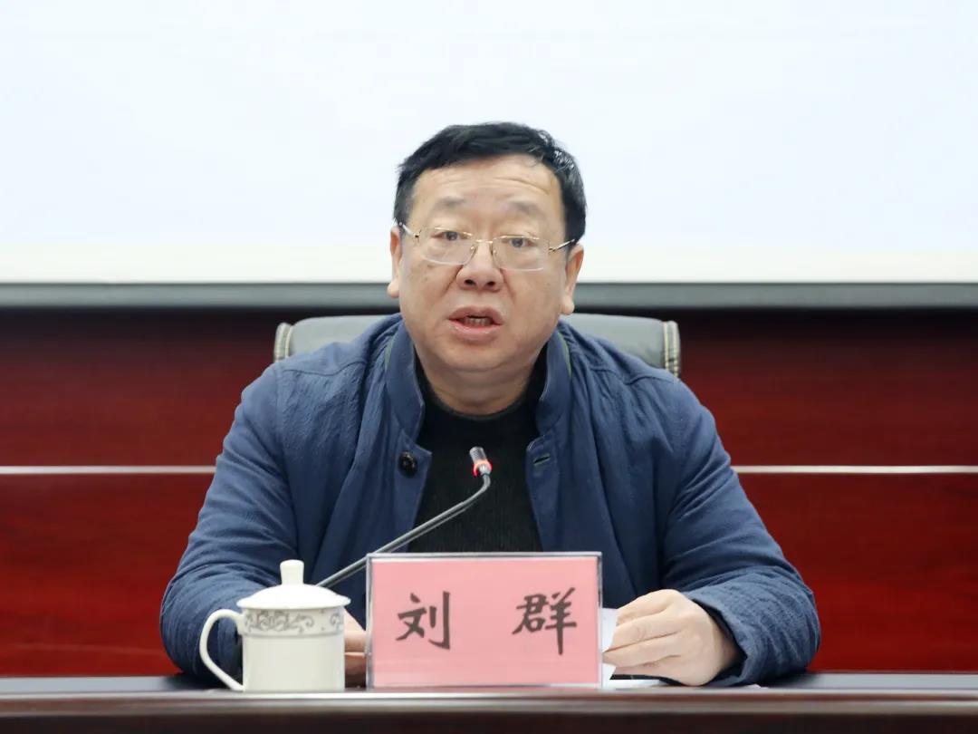 “很不平凡的一年”，一次有所不同的中央经济工作会议