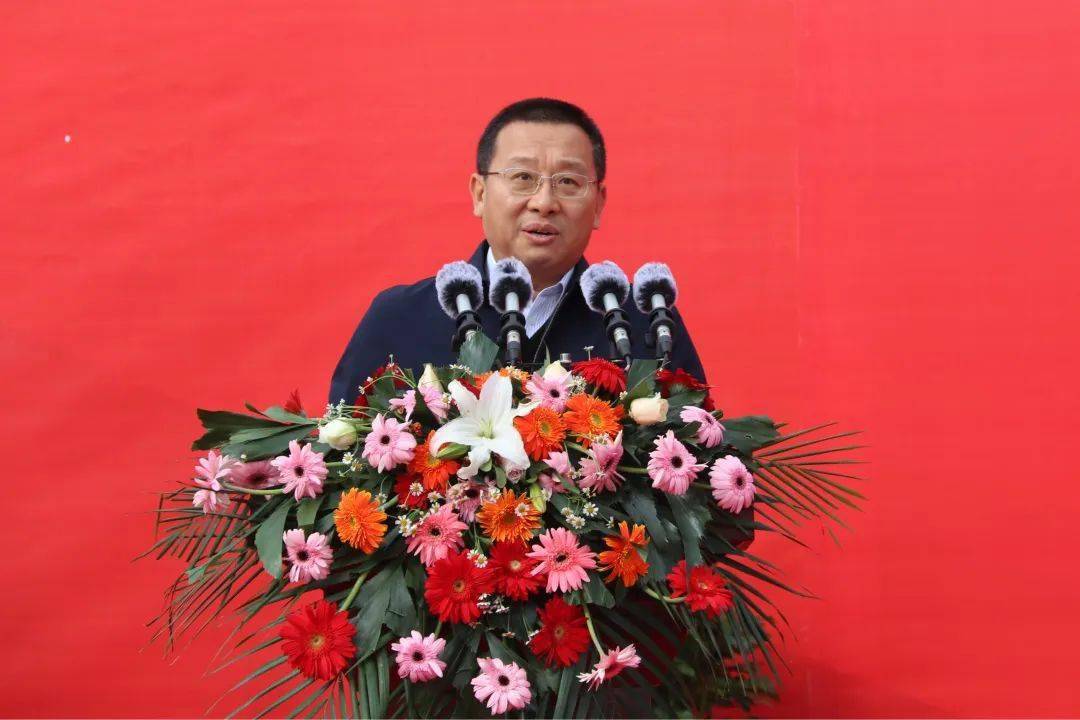 肯标轨铁路客货运收入实现增长