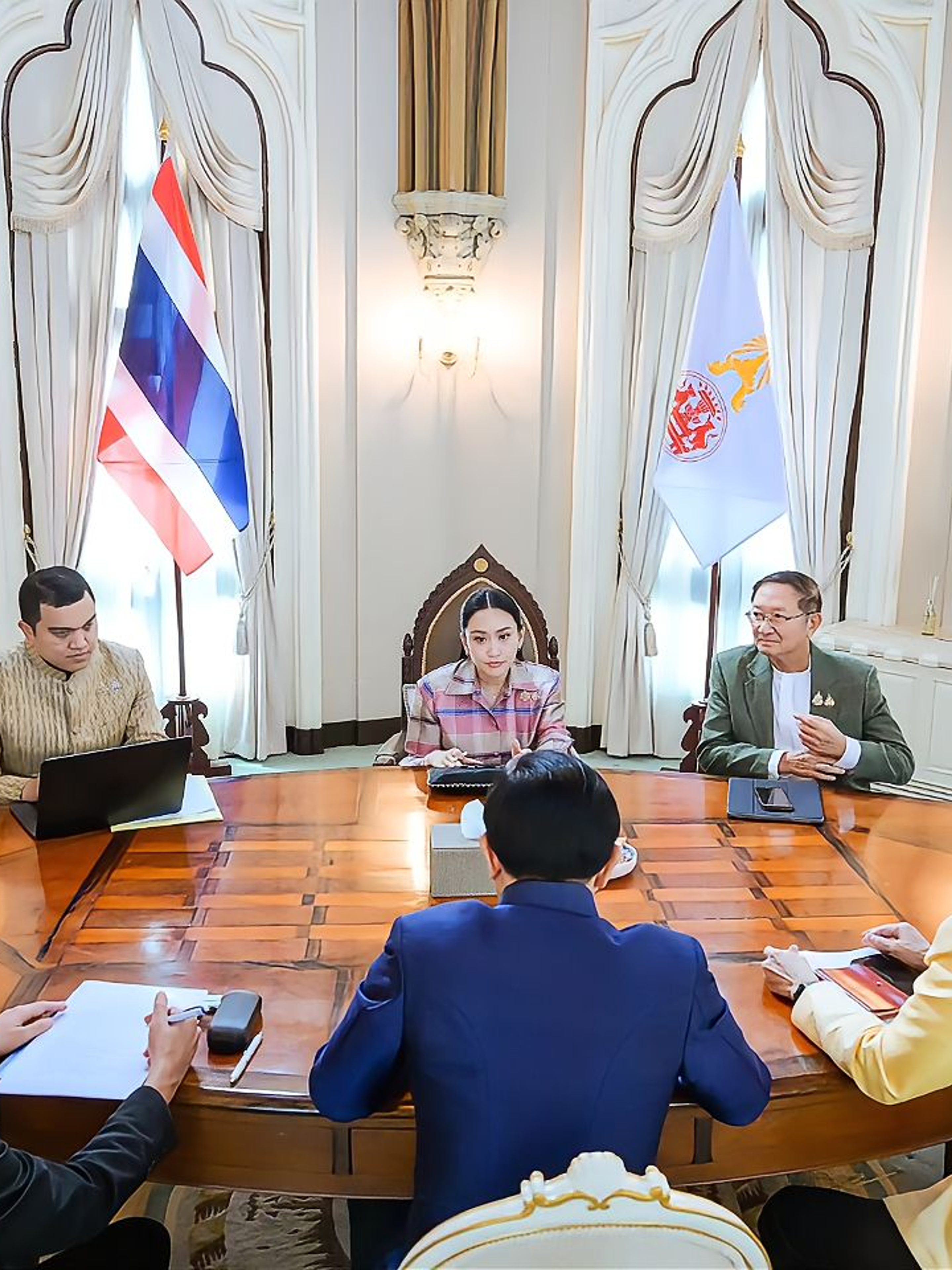 塔吉克斯坦召开政府会议