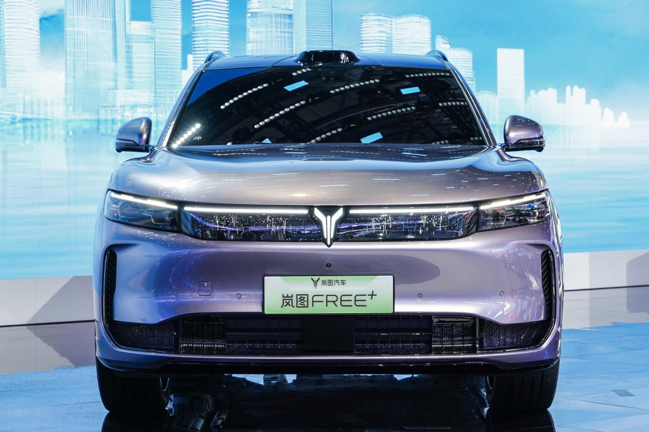 岚图汽车卢放:必须啃下豪华轿车市场这块“硬骨头”