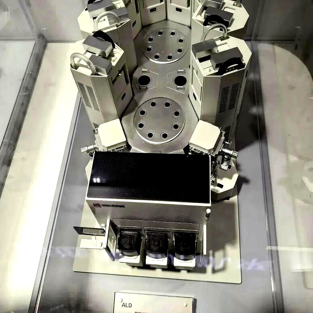 国际复材：电子级玻璃纤维生产线设备更新及数智化提质增效项目预计本月可达点火条件