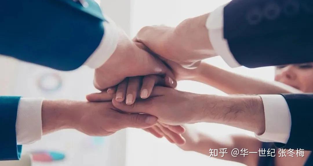 百纳千成：拟购买众联世纪100%股权 股票停牌