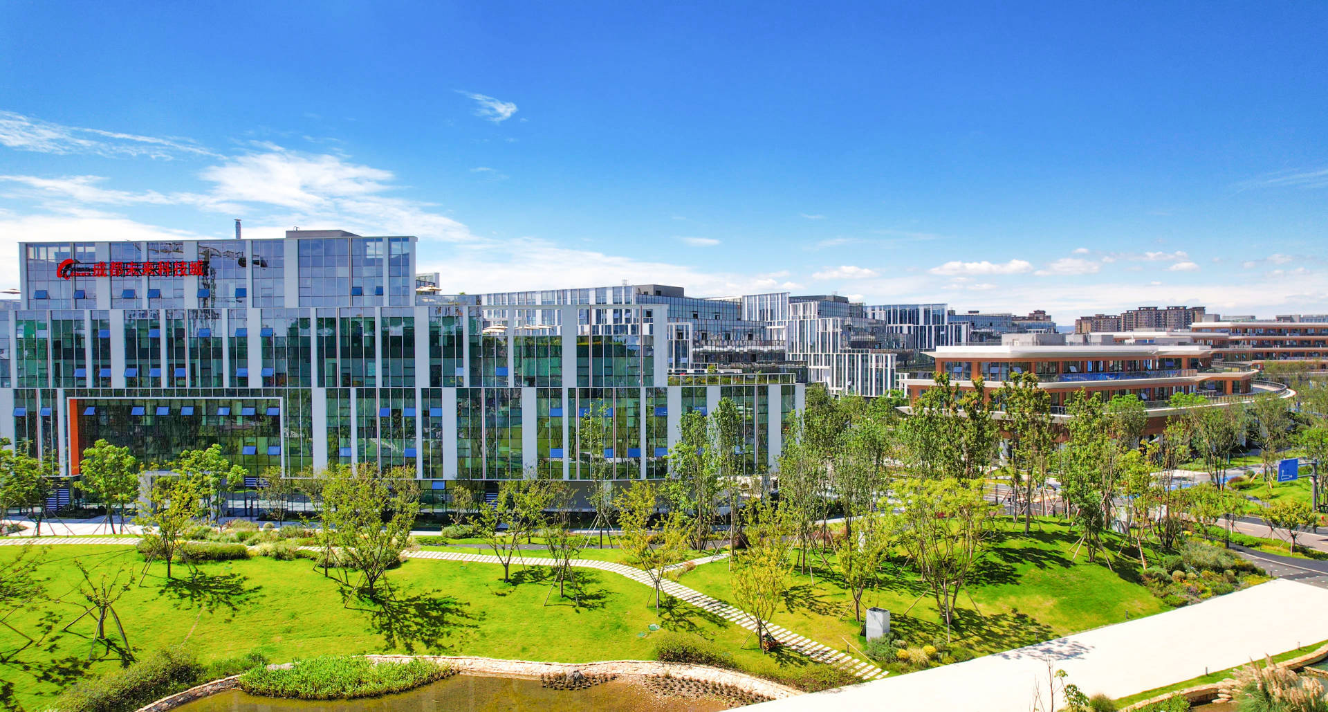 中航成飞全资子公司拟4.22亿元投建空天装备装配基地