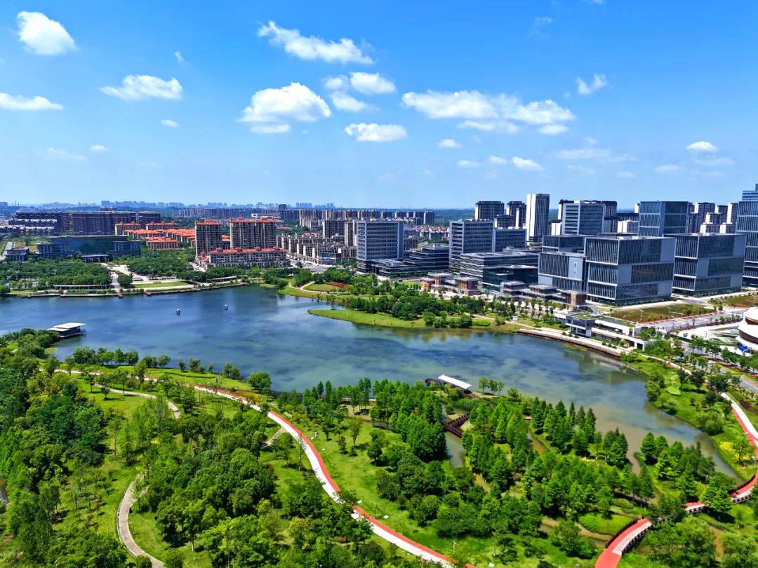 以生态建设引领区域改造 长江新区加速推进城市更新工程