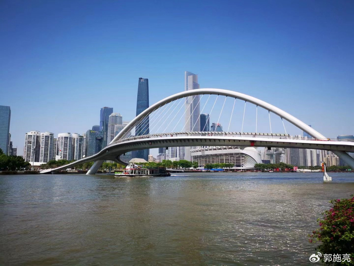 万科先调整20亿债券议案解“燃眉之急” 再抛37亿中票展期方案