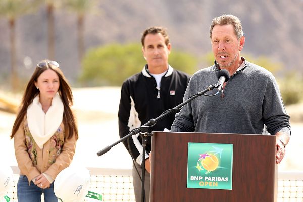 斯总理发表讲话，称国家必将再次站起