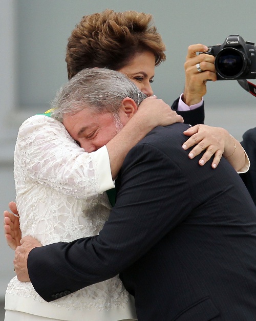 首届巴西―印度数字对话在巴西利亚举行