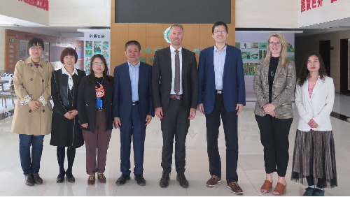 中国驻马里使馆于维华参赞应邀出席马里首届出口日活动