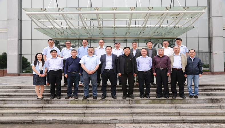 珠海冠宇：宁波汇锦诚等拟合计减持公司不超3%股份