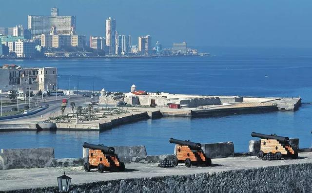 古巴西部地区多省电力中断