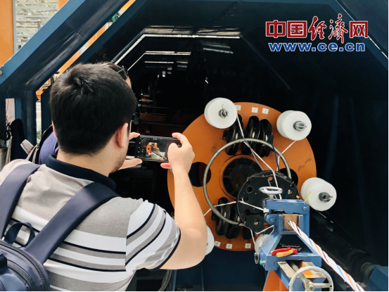 乌兹别克斯坦总统视察吉扎克州核电站建设情况