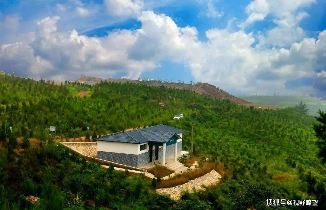 驻几内亚比绍大使杨仁火赴奥约省走访慰问中资矿企