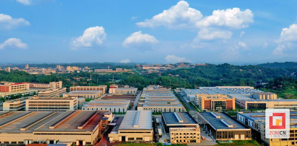 光伏收储平台“两条腿走路” 全产业链下调开工率