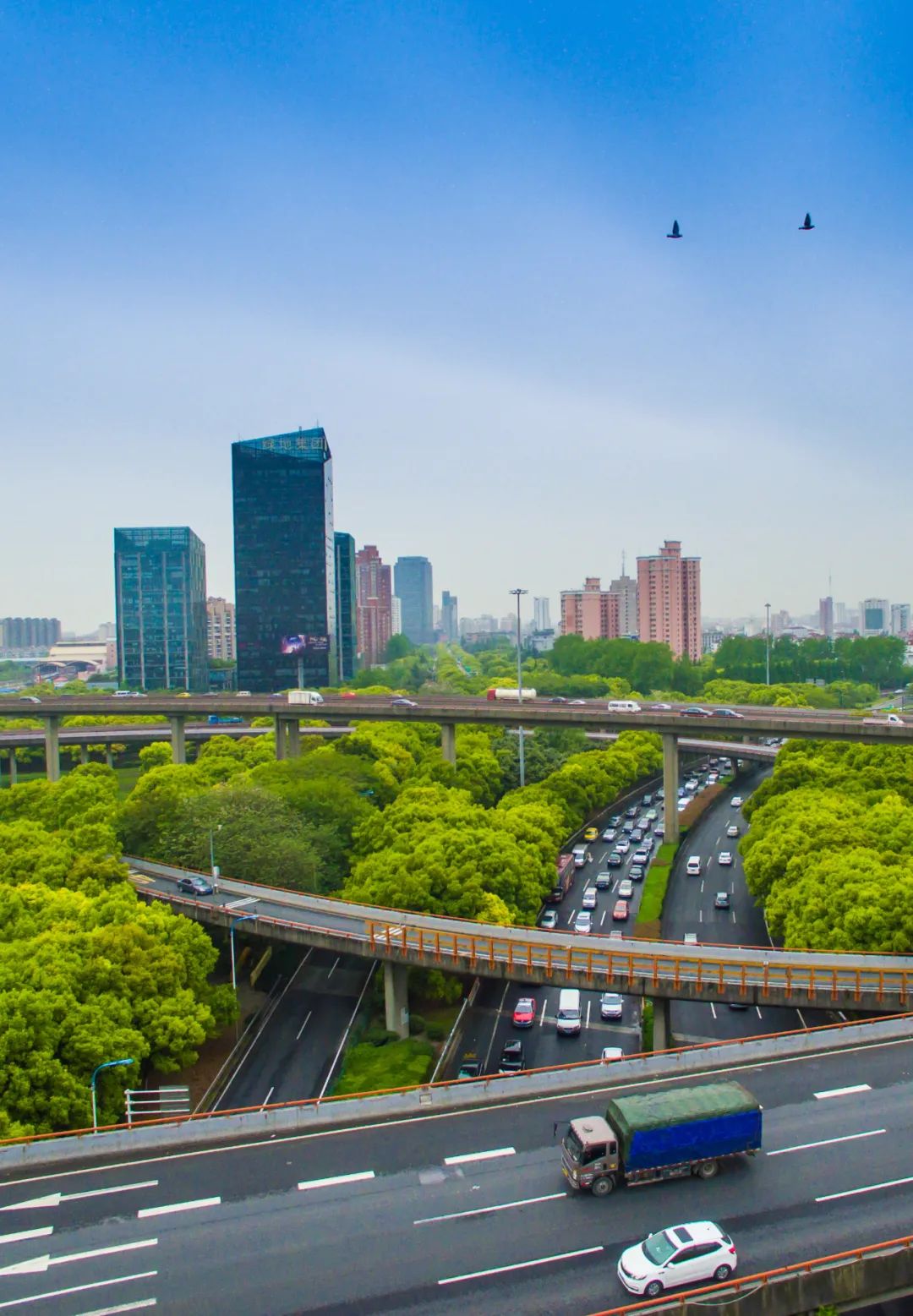 泰商业部亮成绩单：拉动经济近360亿铢