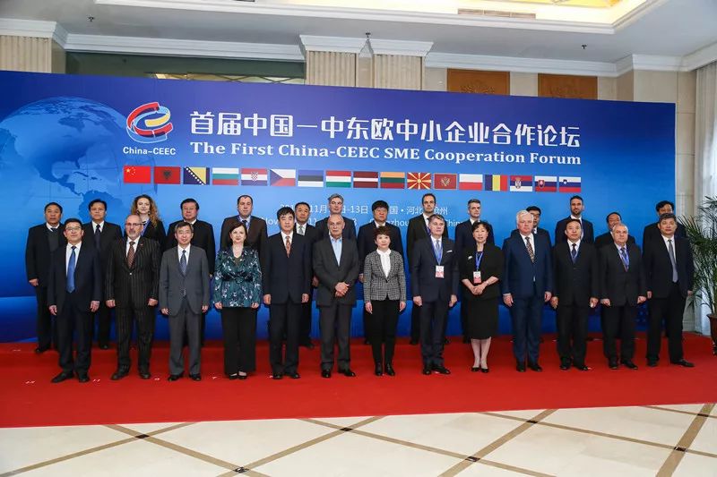 泰国中小企业发展银行（SME Bank）董事会已拨款 27 亿泰铢，帮助全国中小企业发展