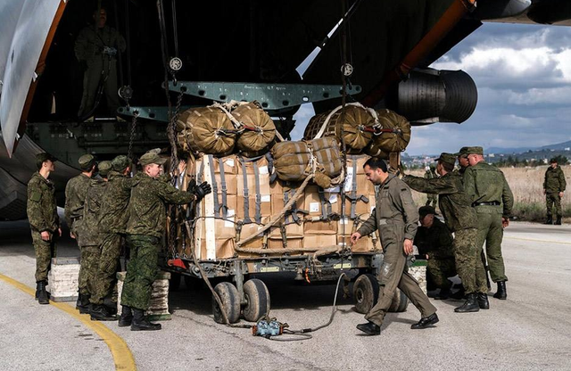 印尼政府向苏岛灾区分发了4.4万吨大米物资援助