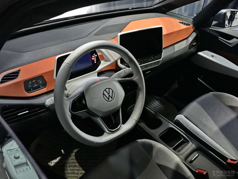 VinFast印尼电动汽车工厂落成