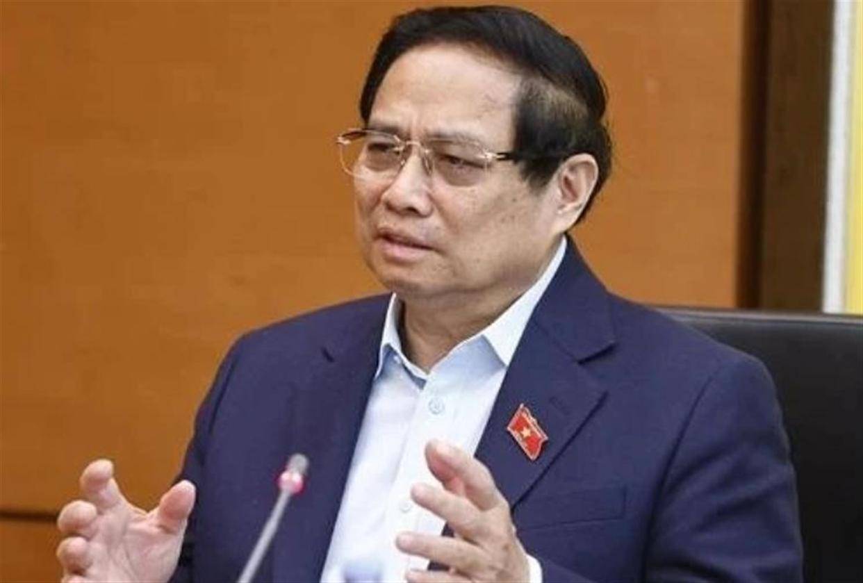 范明政为越南首个液化天然气发电项目揭牌