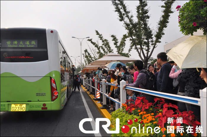 斯游客人数突破220万