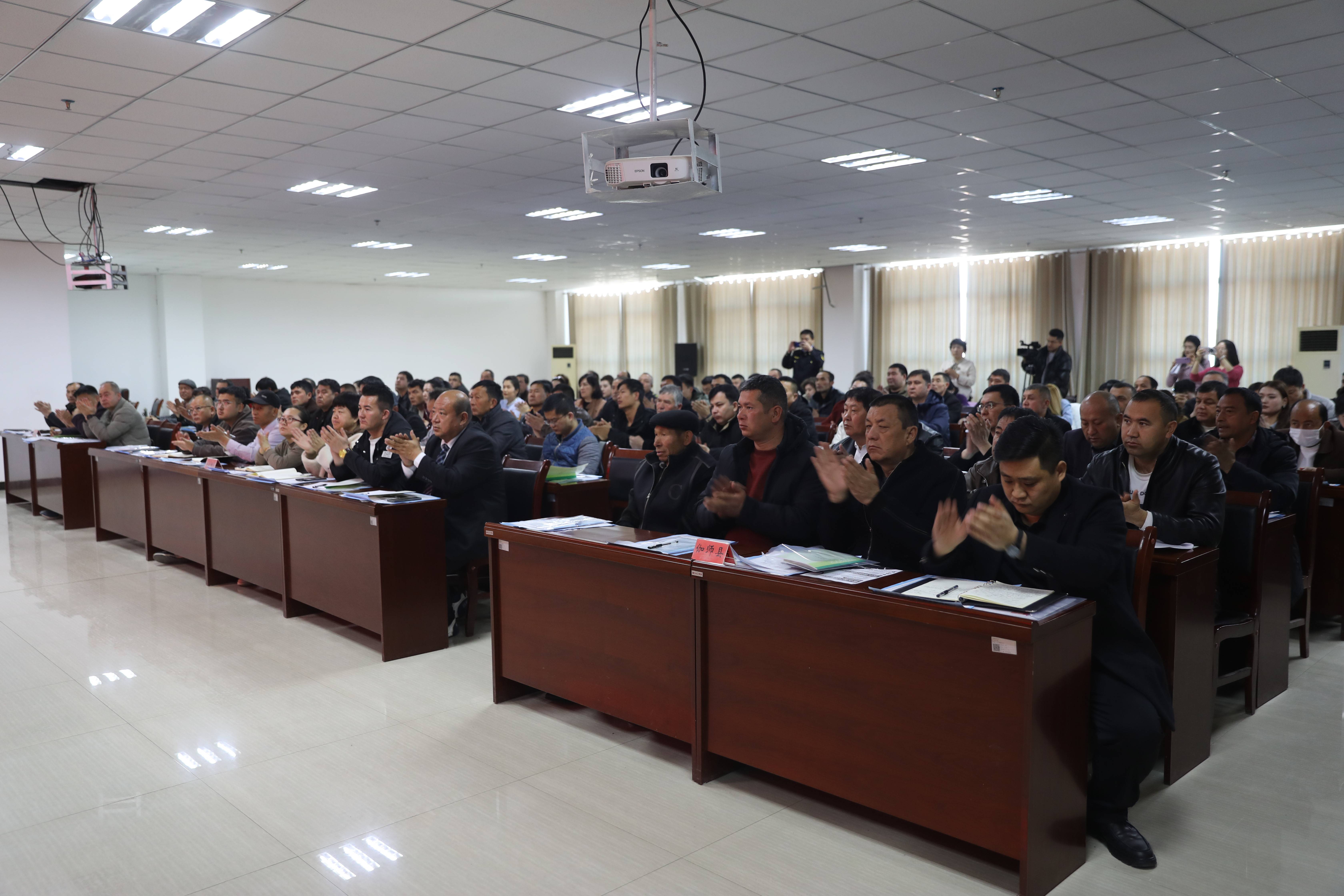 中国援桑给巴尔农业技术培训班开班 助力热带作物产业发展