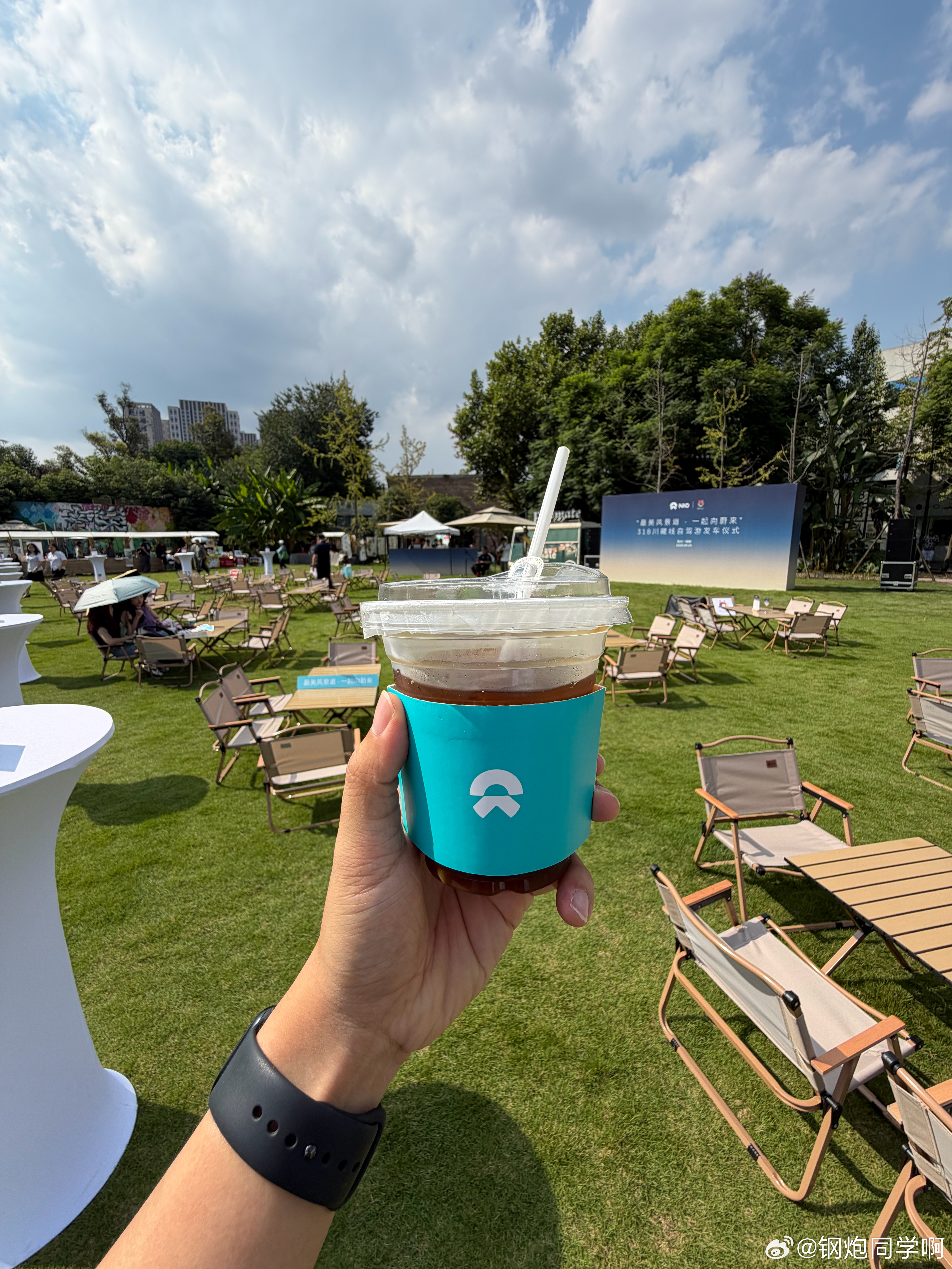 蔚来滇藏换电路线贯通，换电到珠峰