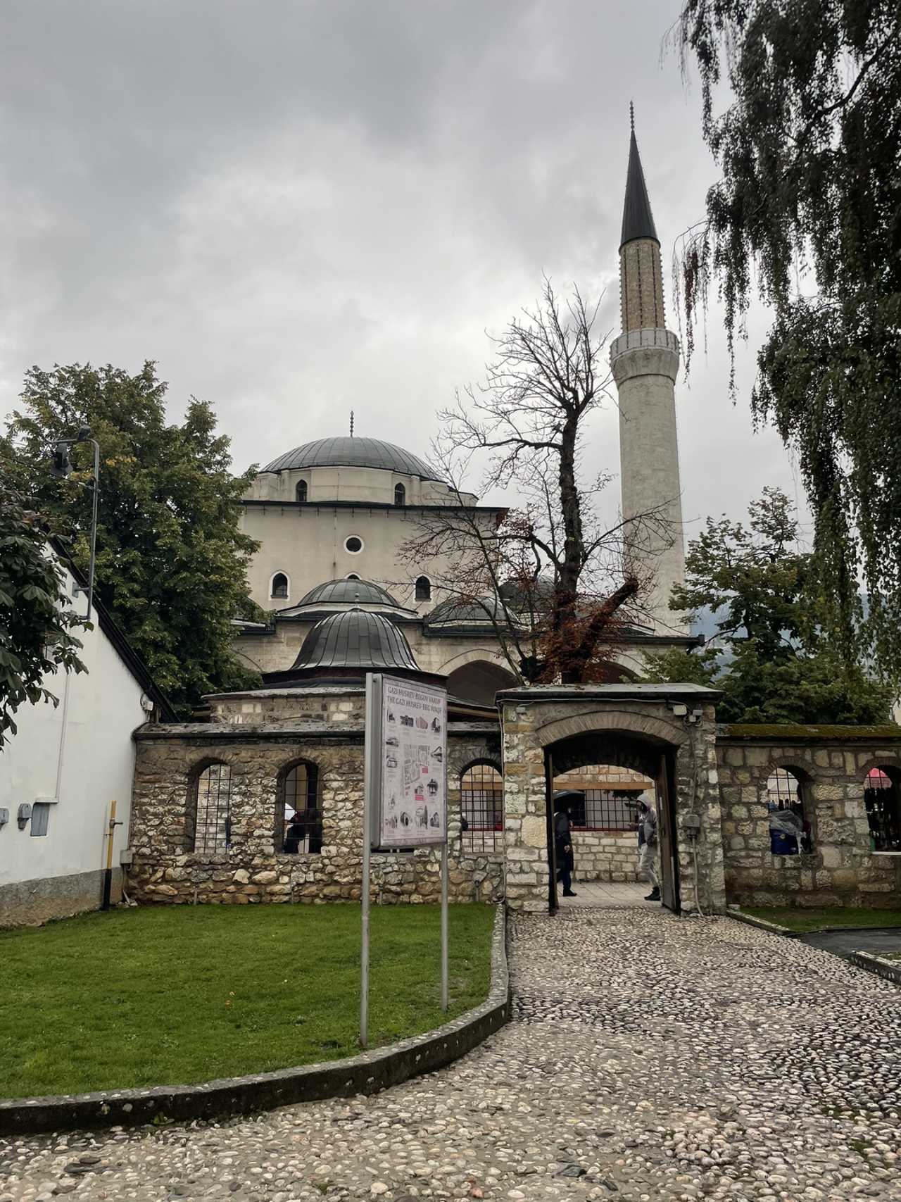 波黑联邦2025年最低工资预计上调2.7%