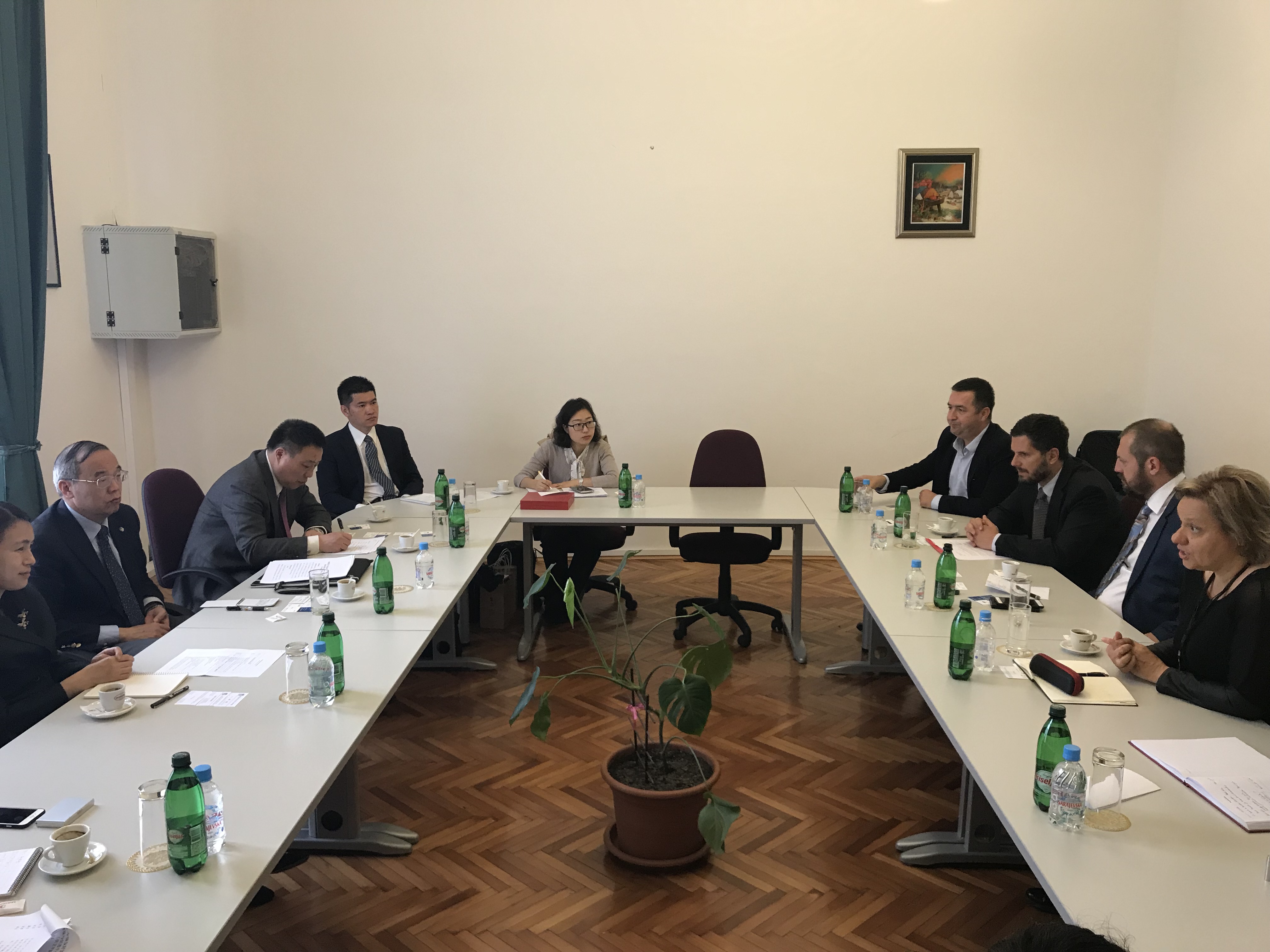 波黑外贸商会举行会议，要求主管部门及政府机构加快新格拉迪什卡边境口岸的开通程序