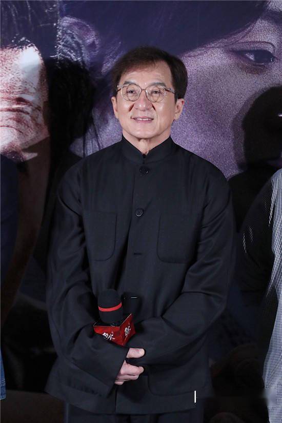 成龙、甄子丹发文悼念