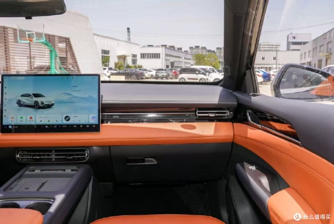 尊界S800｜写入《2025 汽车行业影响力年鉴》