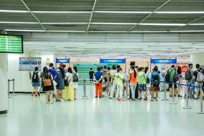 泰国加强免签入境审查 应对安全风险与地区局势升级