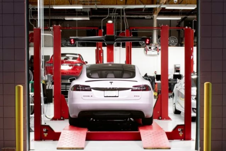 股价上演“过山车”的同庆楼：市场低迷仍大举扩张，持续深陷“增收不增利”困境