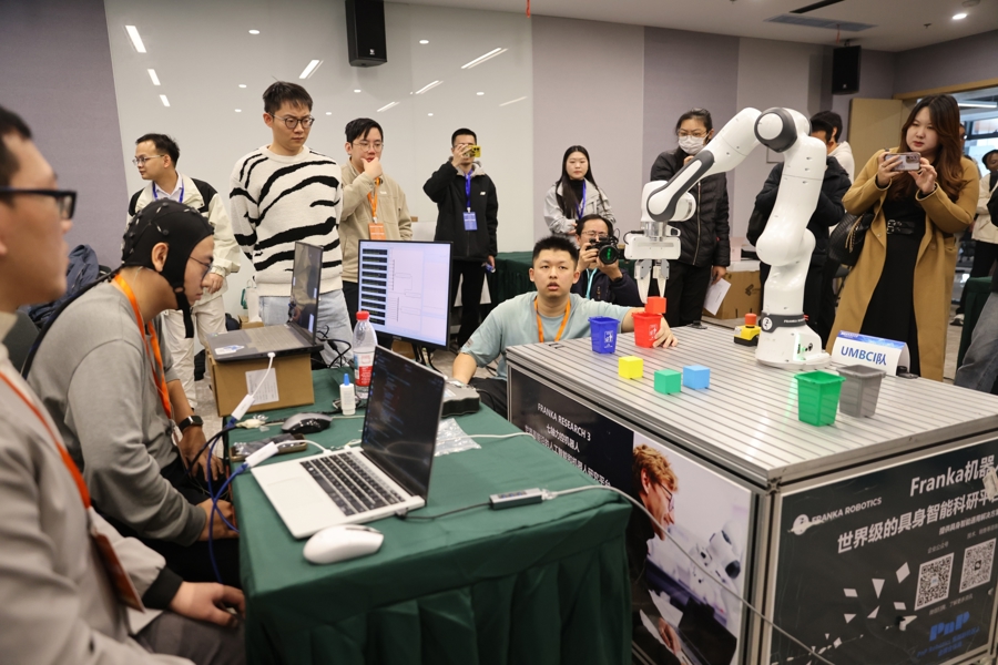 亚辉龙跨界布局脑机接口 上交所火速问询合作可行性、合理性