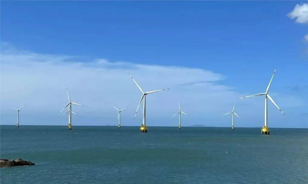特朗普暂停所有大型海上风电项目
