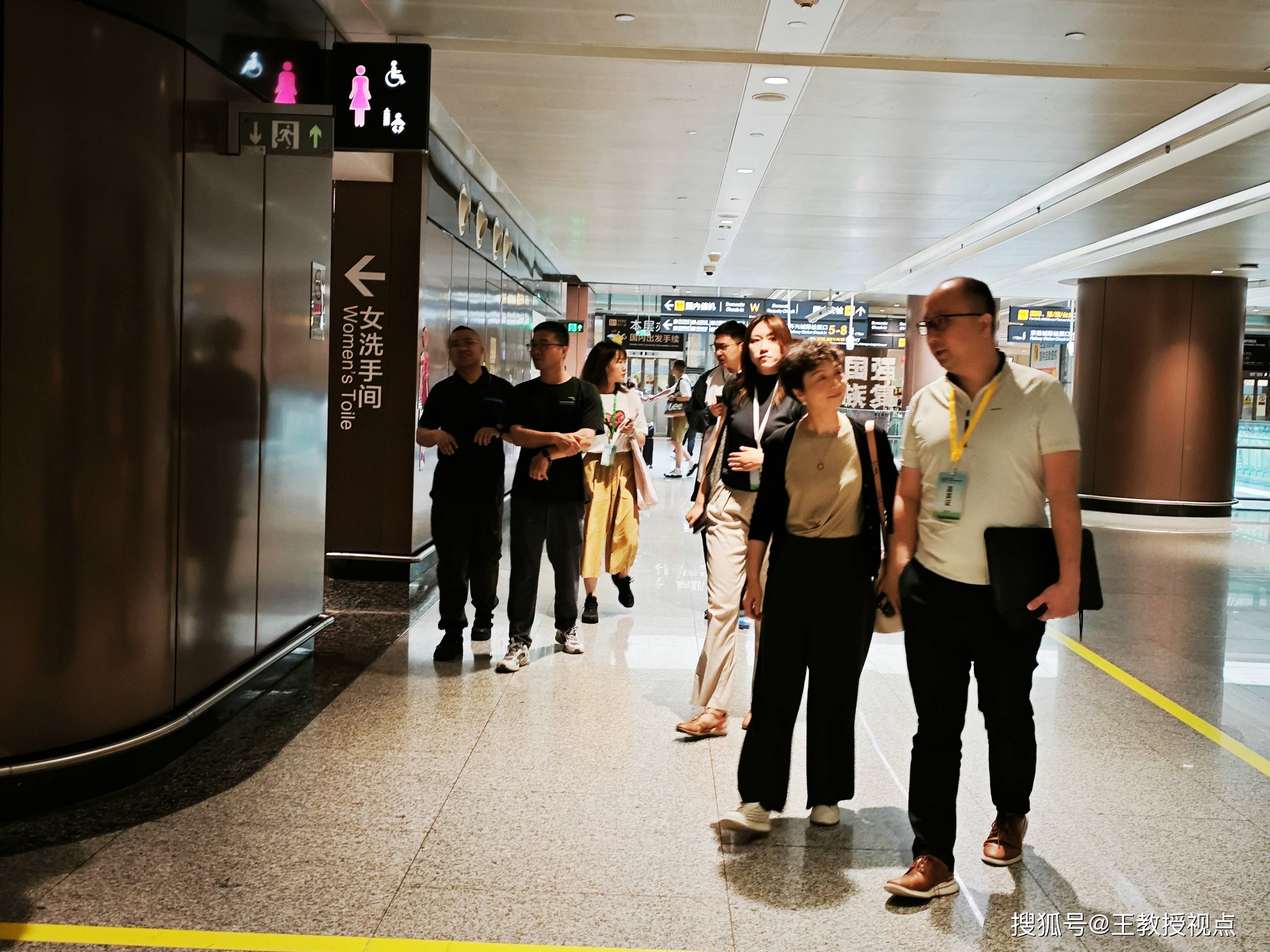 波哥大地铁一号线列车启动首轮动态测试