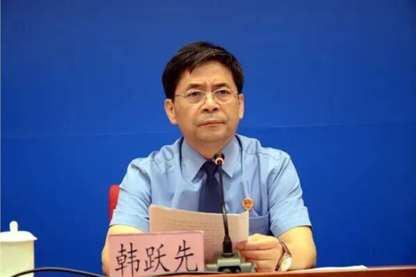 云南回应运动员实名举报：范某某被免职，已对其立案调查