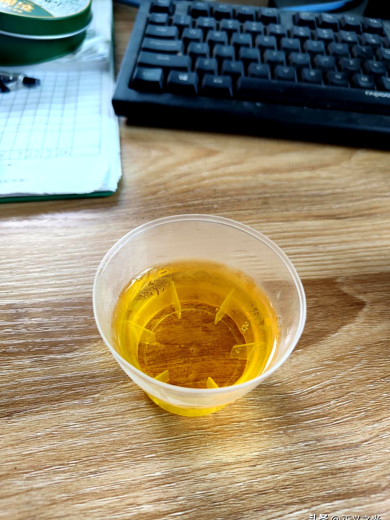 东鹏饮料:预计2025年净利润43.40亿元~45.90亿元 同比增30.46%~37.97%