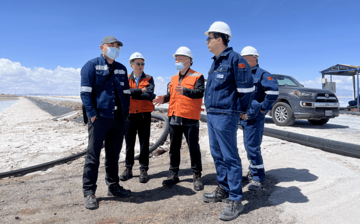 刘晓峰参赞拜会玻利维亚能源部替代能源副部长奥索里奥