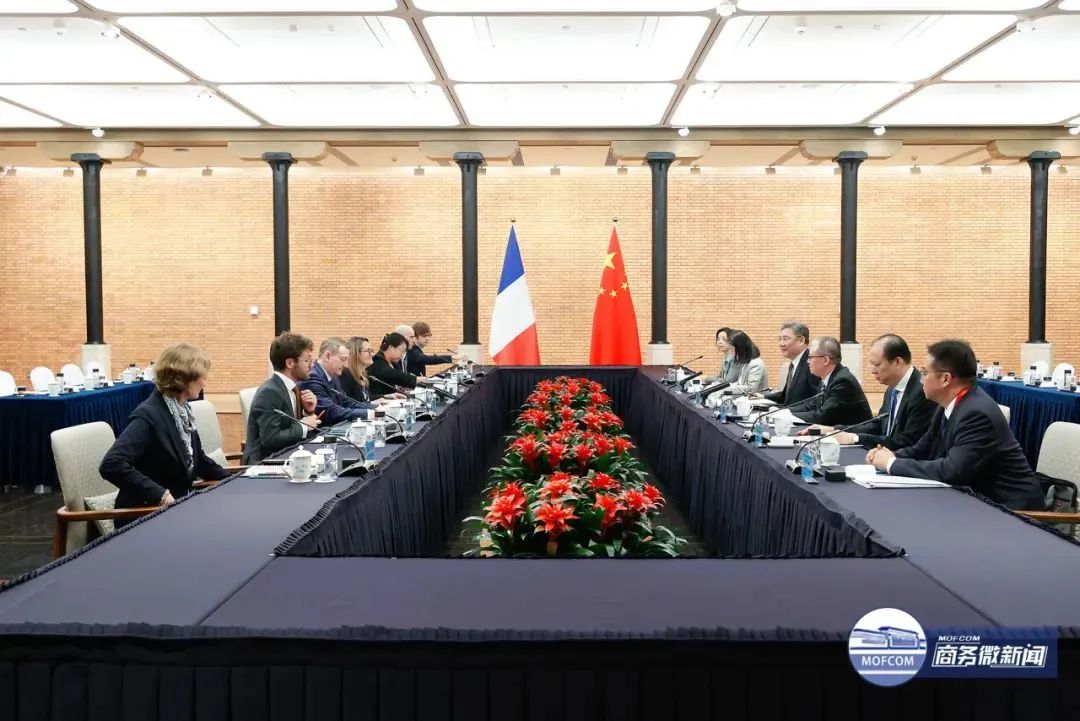 商务部部长王文涛会见供销合作总社党组书记、理事会主任王宇燕一行