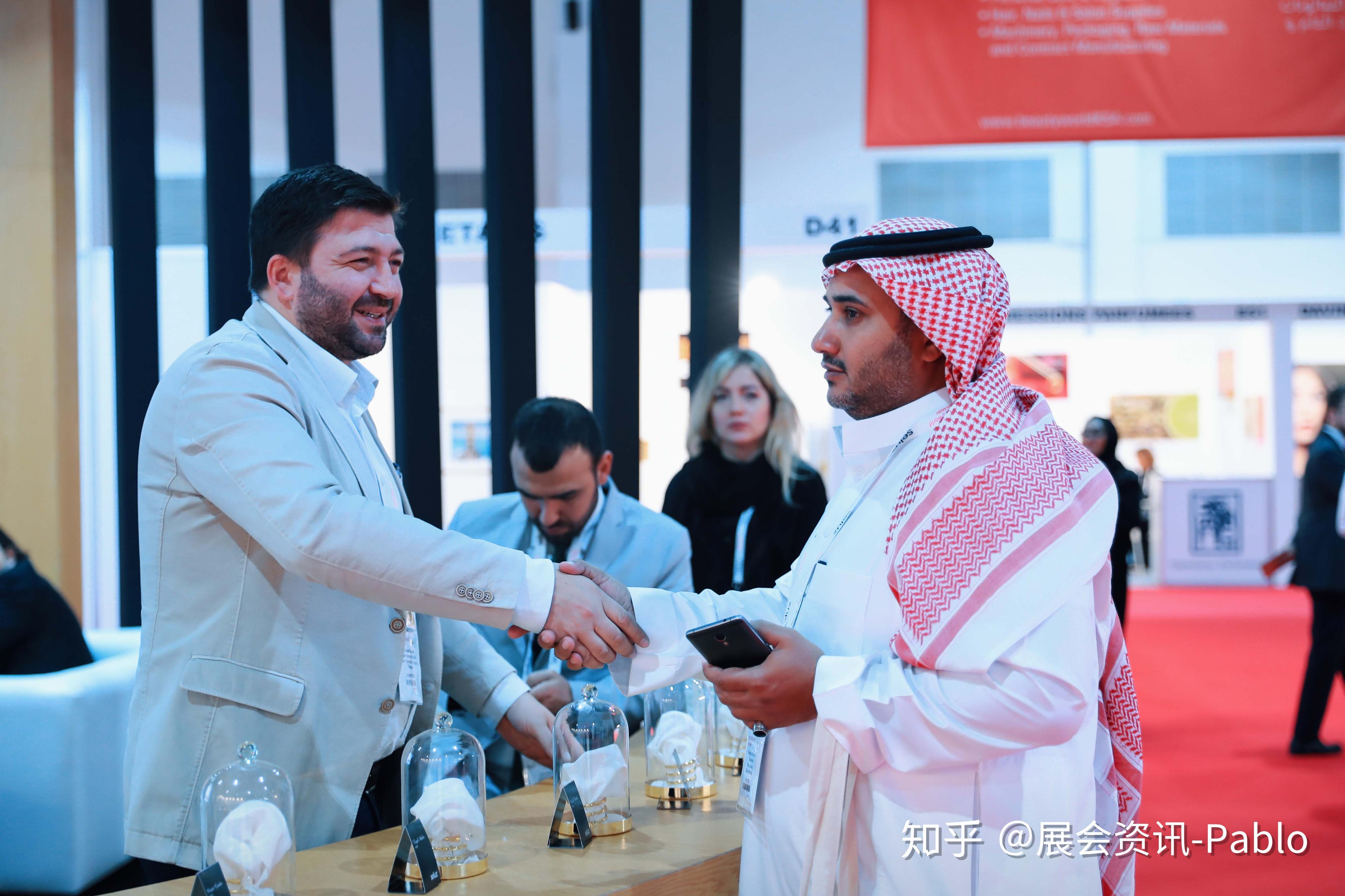 沙特将推出双语房地产文件