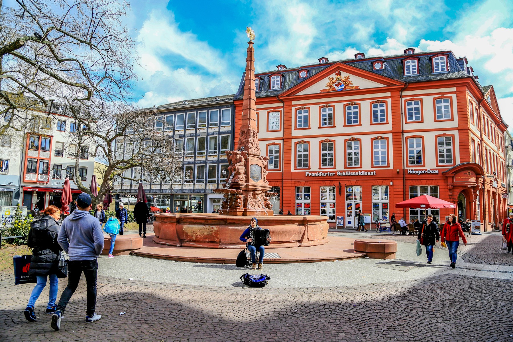 阿曼批准设立全球金融中心