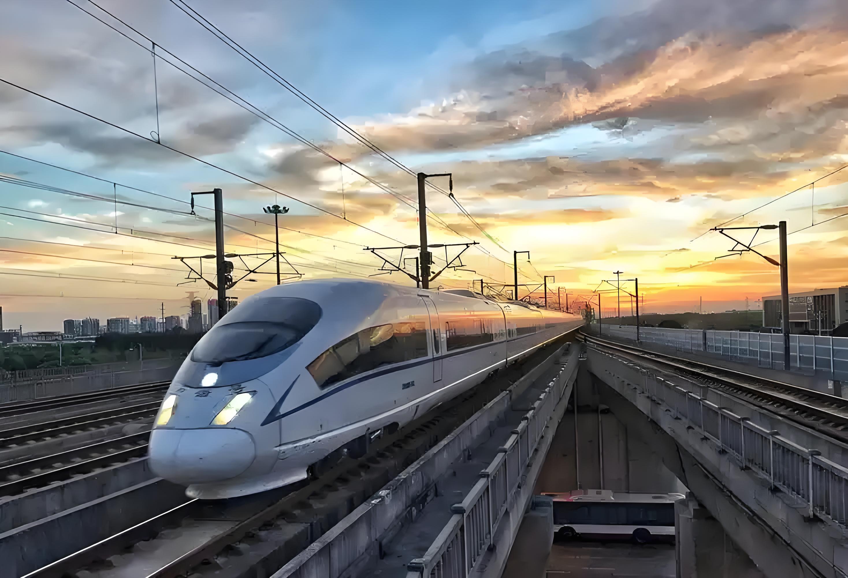 高铁里程突破5万公里，为何仍需绿皮车？