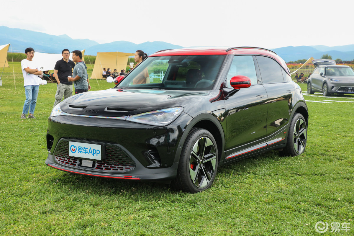 smart回应与多家充电运营商合作中断:合作到期不续,接入吉利浩瀚充电资源