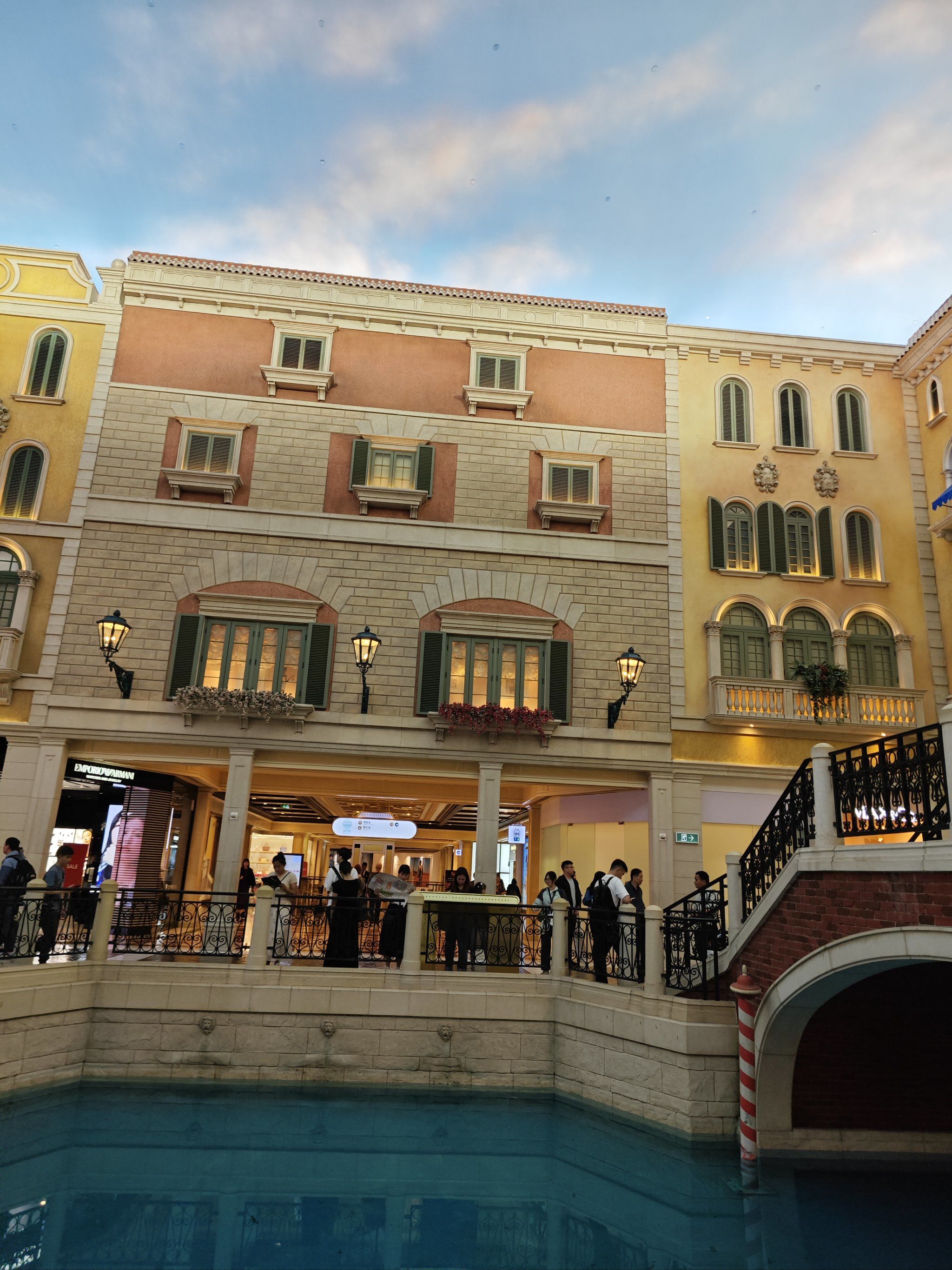 澳门累计发行或上市债券超千笔 市场规模突破万亿澳门元